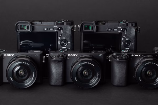 Choosing a Mirrorless APS-C Cameras for Concert Photography